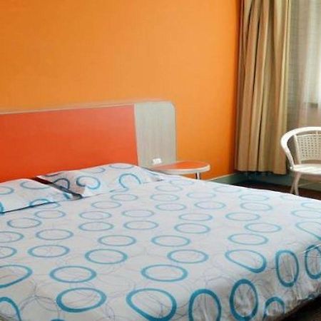 Suzhou Motel 168 - Sanxiang Road Екстериор снимка