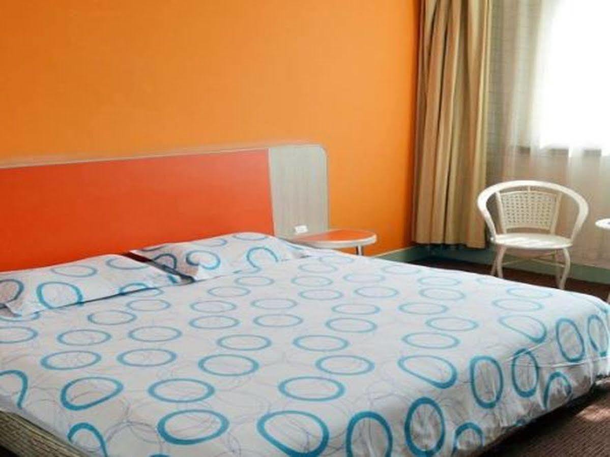 Suzhou Motel 168 - Sanxiang Road Екстериор снимка